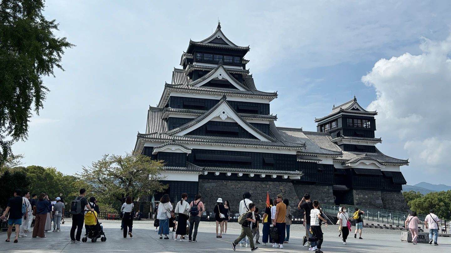 熊本7.1地震｜才剛修復又遇強震襲擊！熊本城石垣「當場崩塌」畫面曝光