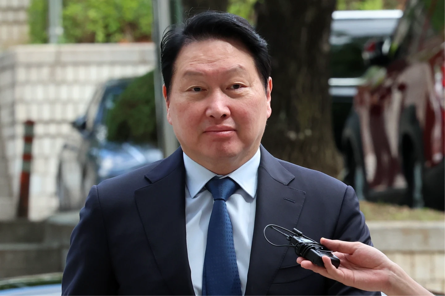 SK海力士股價1個月腰斬　會長崔泰源掏上億台幣買股展現信心