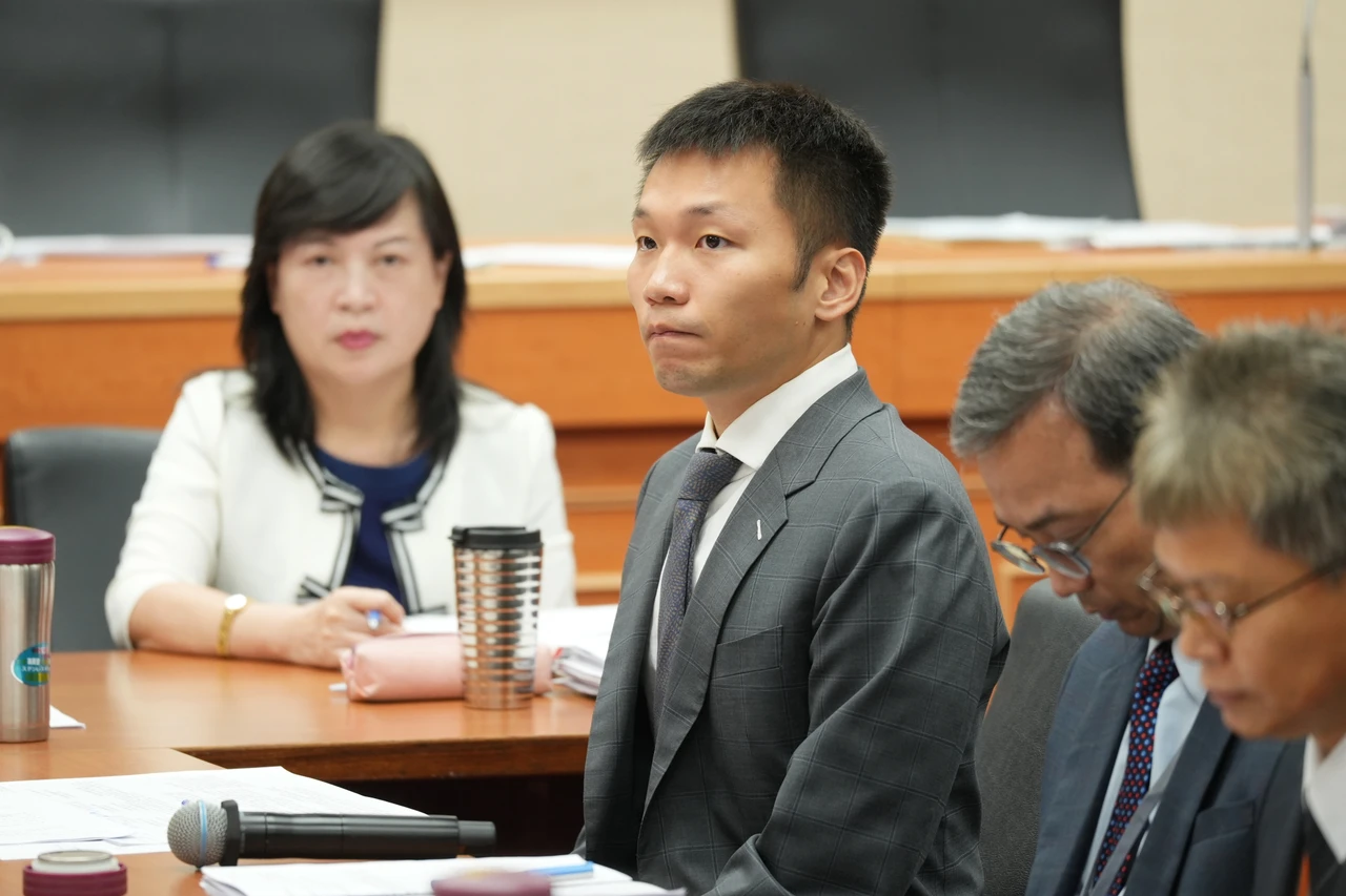 龍舟奪冠賀電遭「收回作廢」　選手心碎：不尊重！張景森轟「李洋太離譜了」