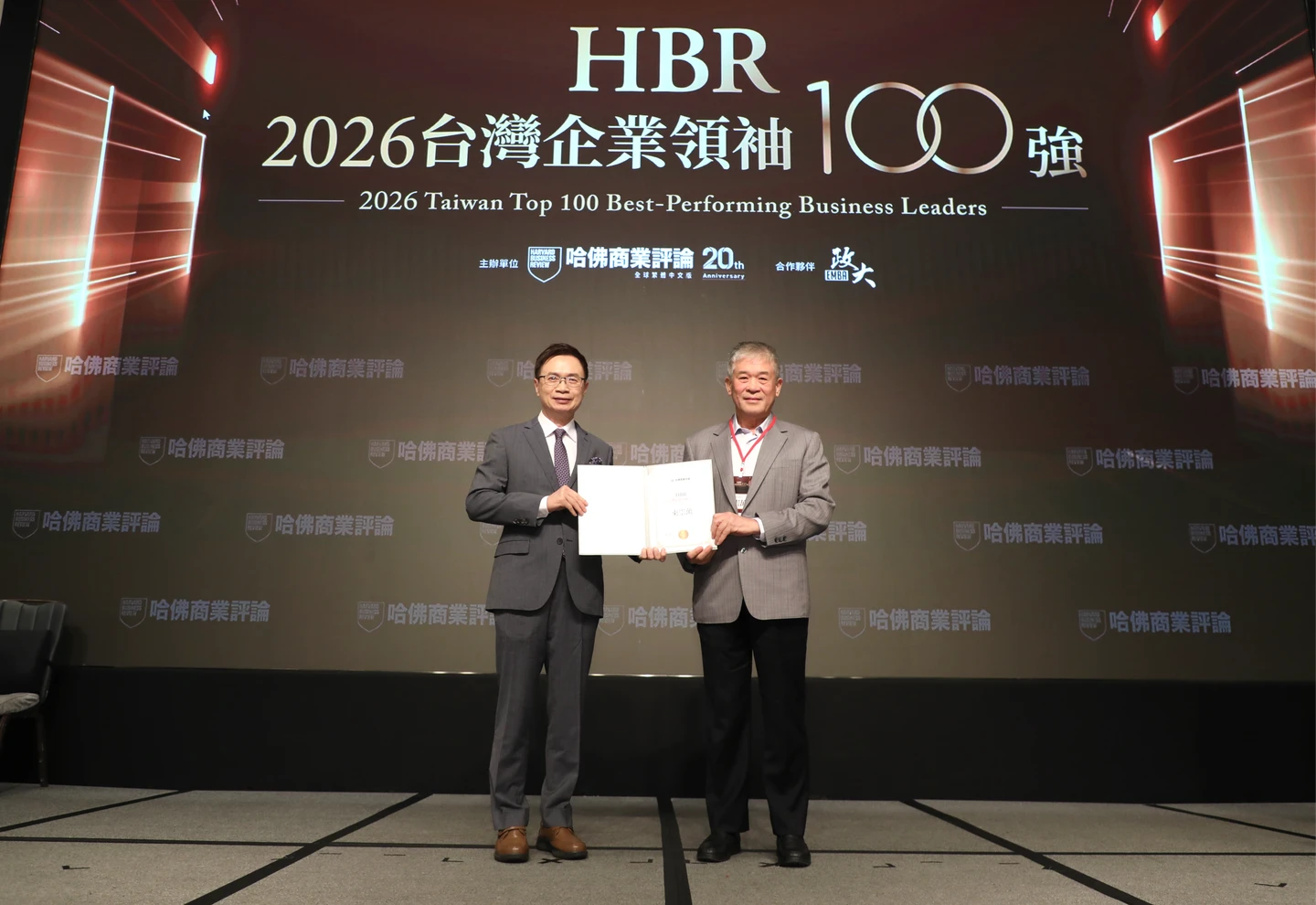 創見董座束崇萬：記憶體缺貨未來幾年改善機會不大　現公司庫存逾200億