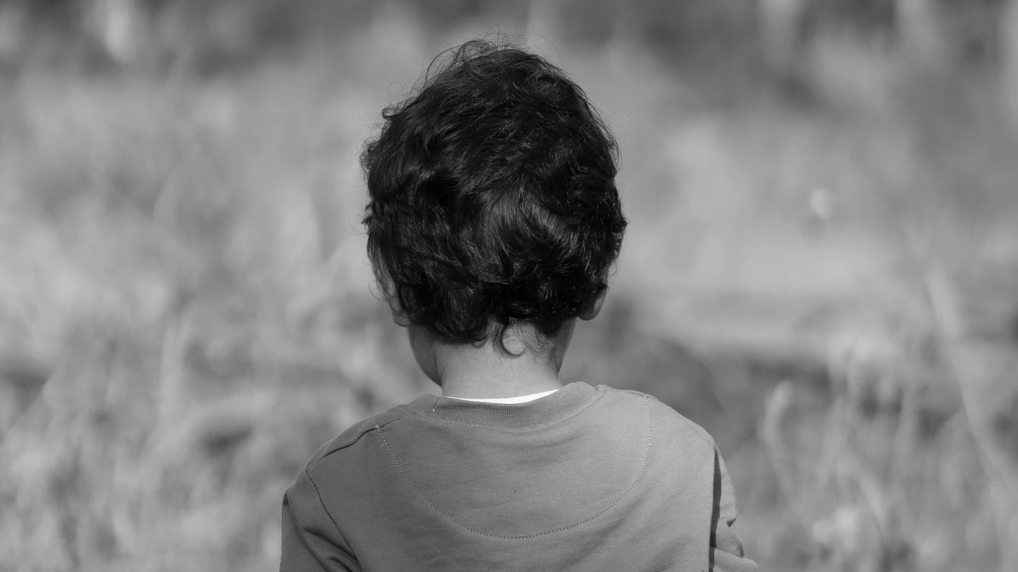 幼兒園男童疑遭綁手、套頭　園方發信道歉！鍾東錦說重話：函送偵辦絕不私了