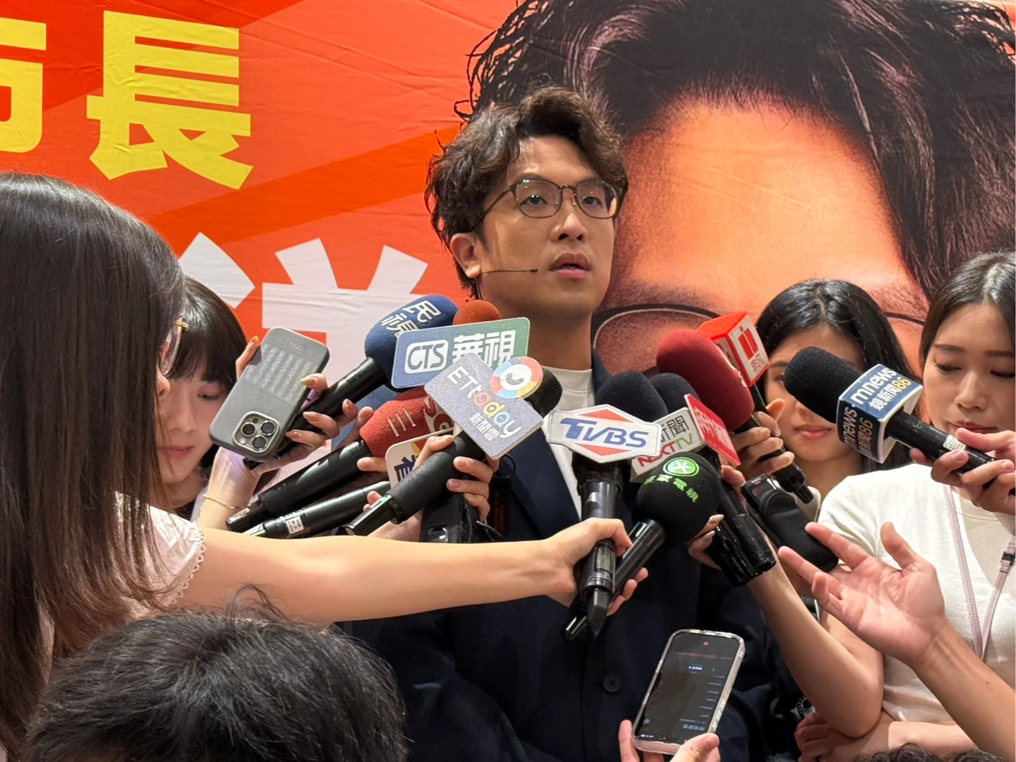 受夠蔣萬安迴避問題　沈伯洋勸蔣市府：不能跟著市長問A答B