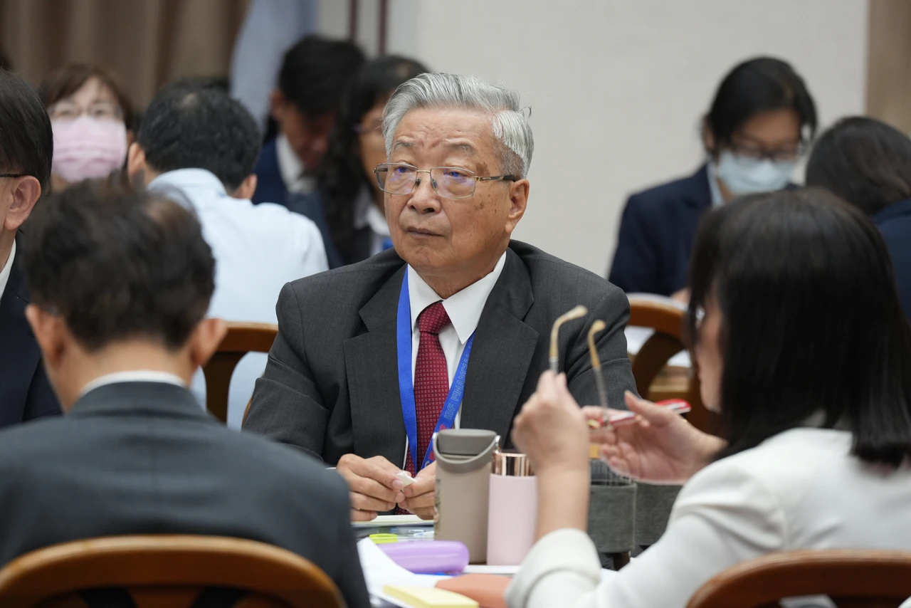 國票金董座兼穩懋獨董惹議？張兆順親口回應：該辭就辭、不讓財政部為難