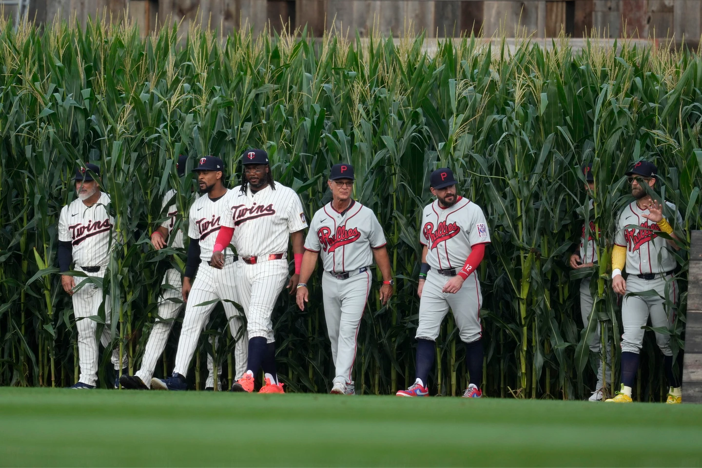 MLB｜「夢田之戰」睽違4年登場　史瓦伯單場雙響炸裂玉米田