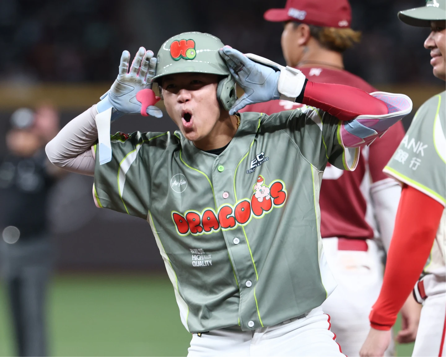 中職｜味全龍3連勝都是逆轉勝　劉俊緯生涯首次再見安直喊痛