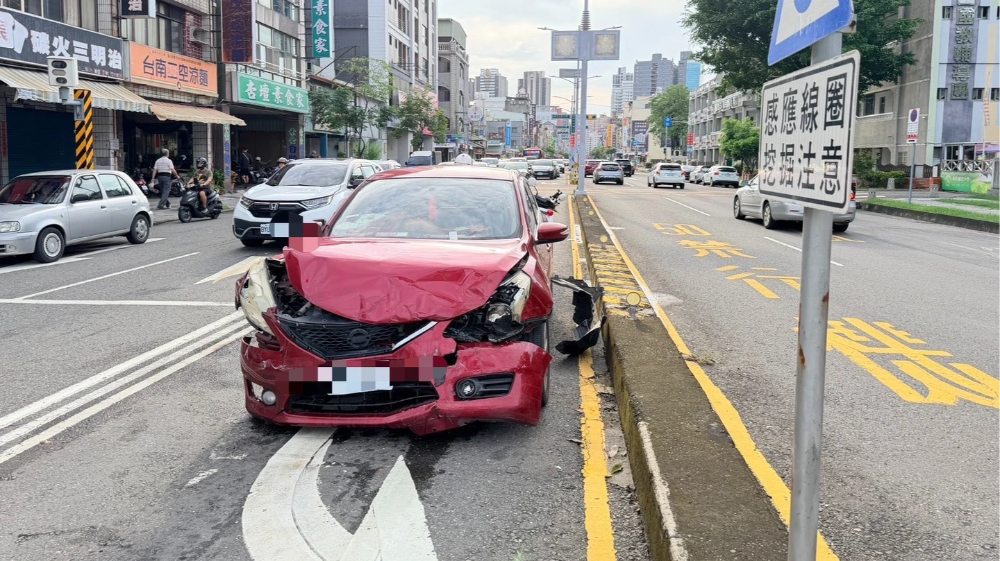 高雄毒駕男闖紅燈釀連環撞！3車遭殃3人傷　唾液一驗「3毒全中」最高罰12.5萬