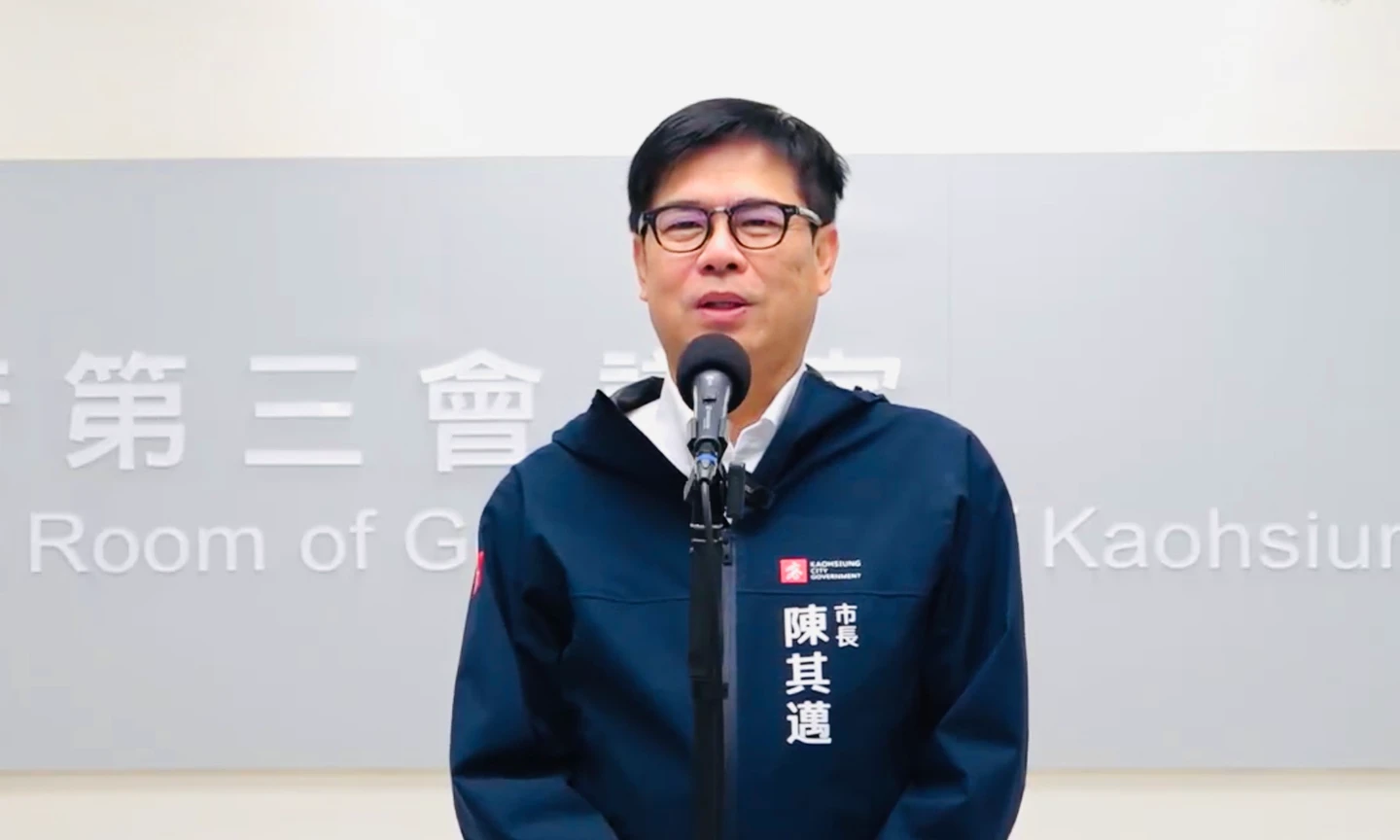 蔣萬安喊普發2萬！陳其邁：這件事更重要　搬「魚翅鮑魚」轟財政失衡