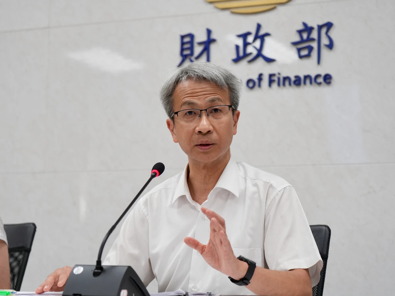 告別先徵後退！明年元旦起進口電動車免押稅　特斯拉成最大受益者
