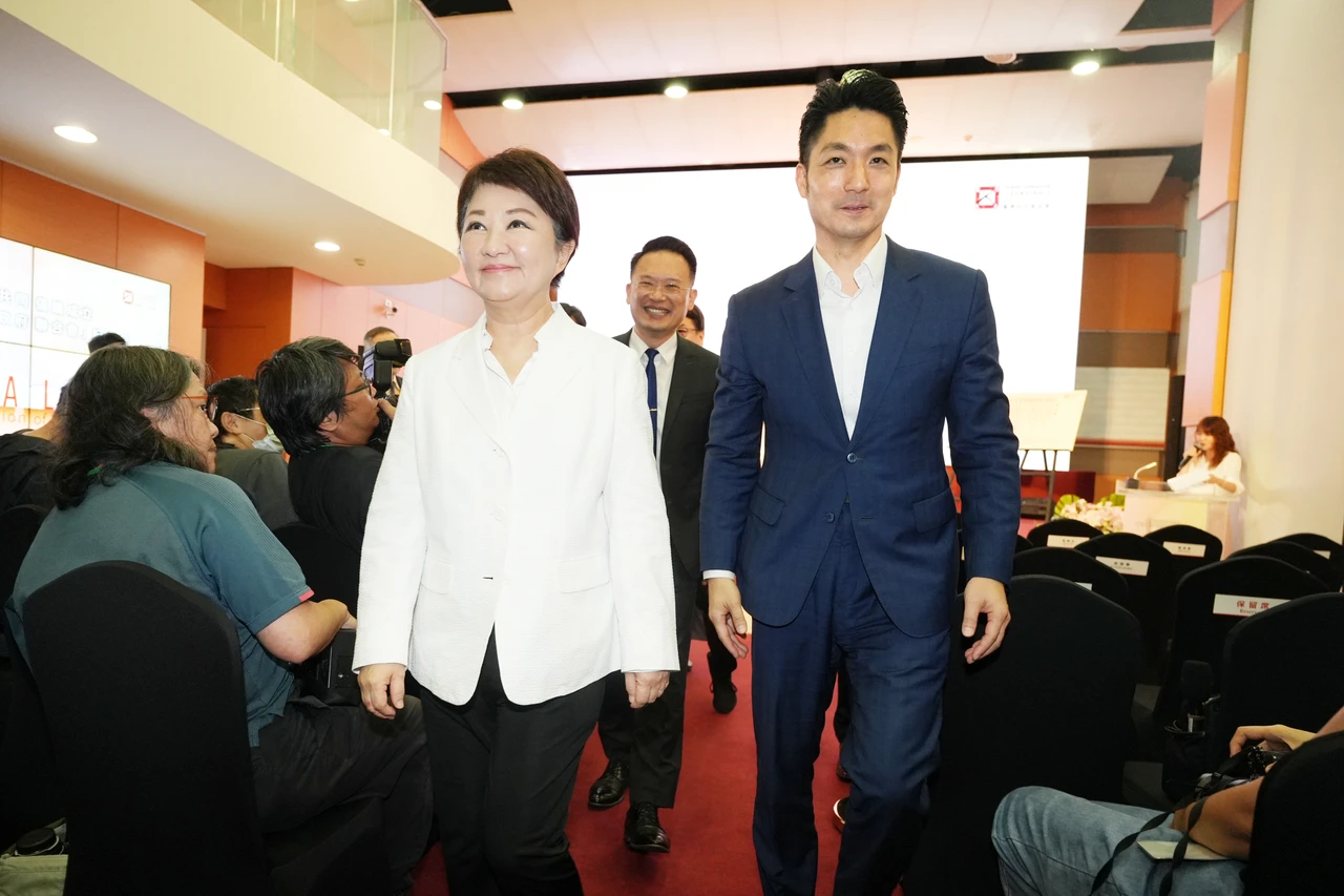 助陣拚連任！盧秀燕接蔣萬安競總主委　明公布幹部名單