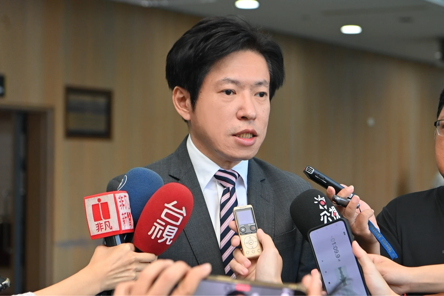 被韓國瑜指大錯特錯「把副署權武器化」　行政院反擊