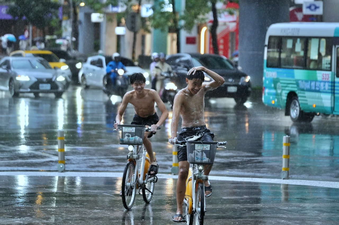 雨還沒下完！嘉義以南降雨熱區　南部恐有豪雨以上雨勢