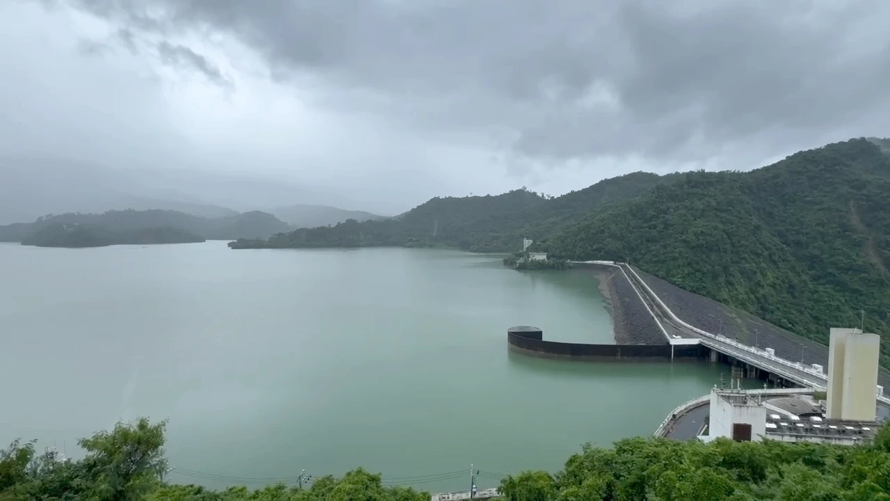 超大豪雨灌到飽！曾文水庫一夜全滿、今傍晚洩洪　全台9水庫100%滿庫