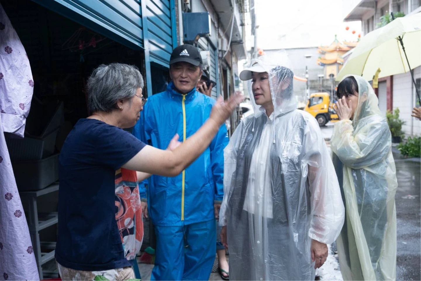 高雄梓官大淹水！柯志恩勘災曝居民抱怨：去年才淹過　促查排水瓶頸、汰換老舊設施