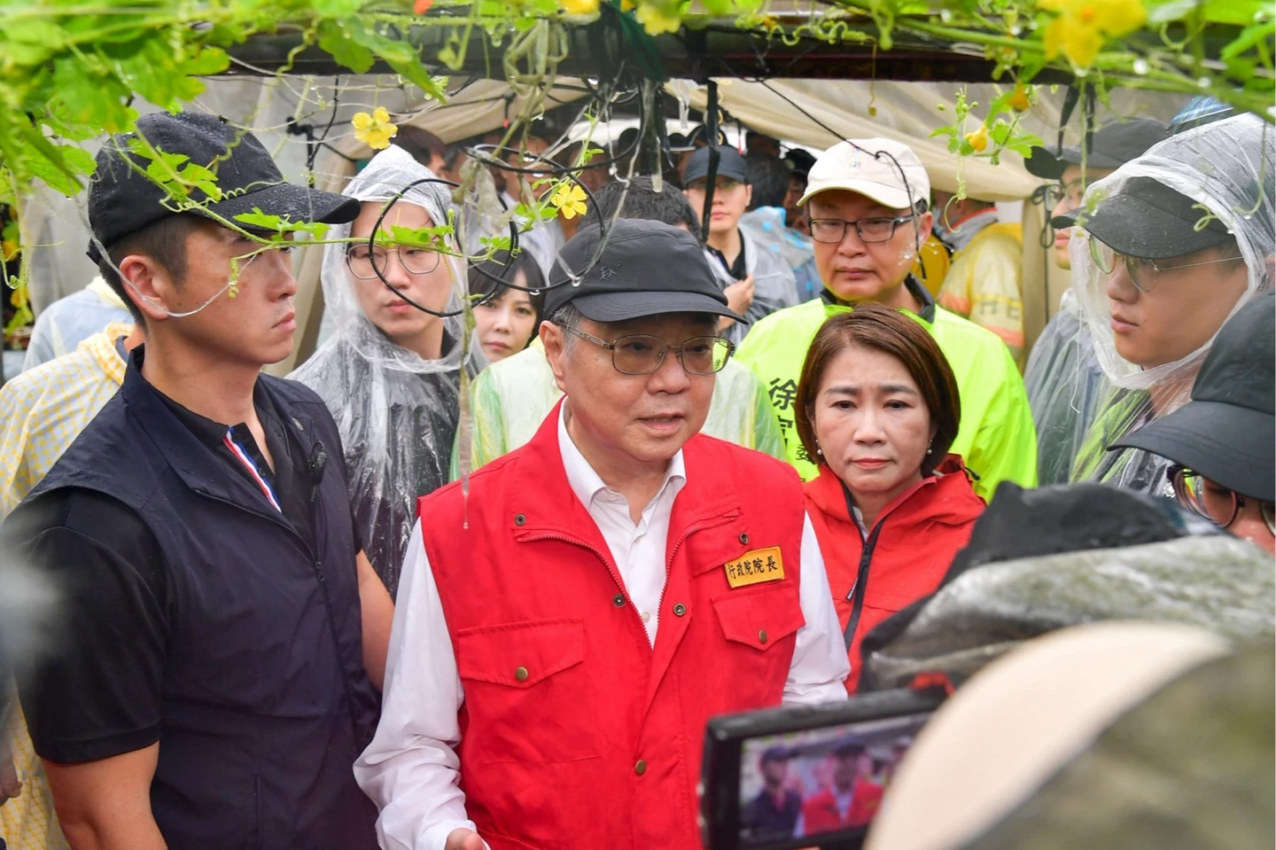 卓榮泰屏東勘災！喊二備金災損金沒刪　晚了351天是重大事件