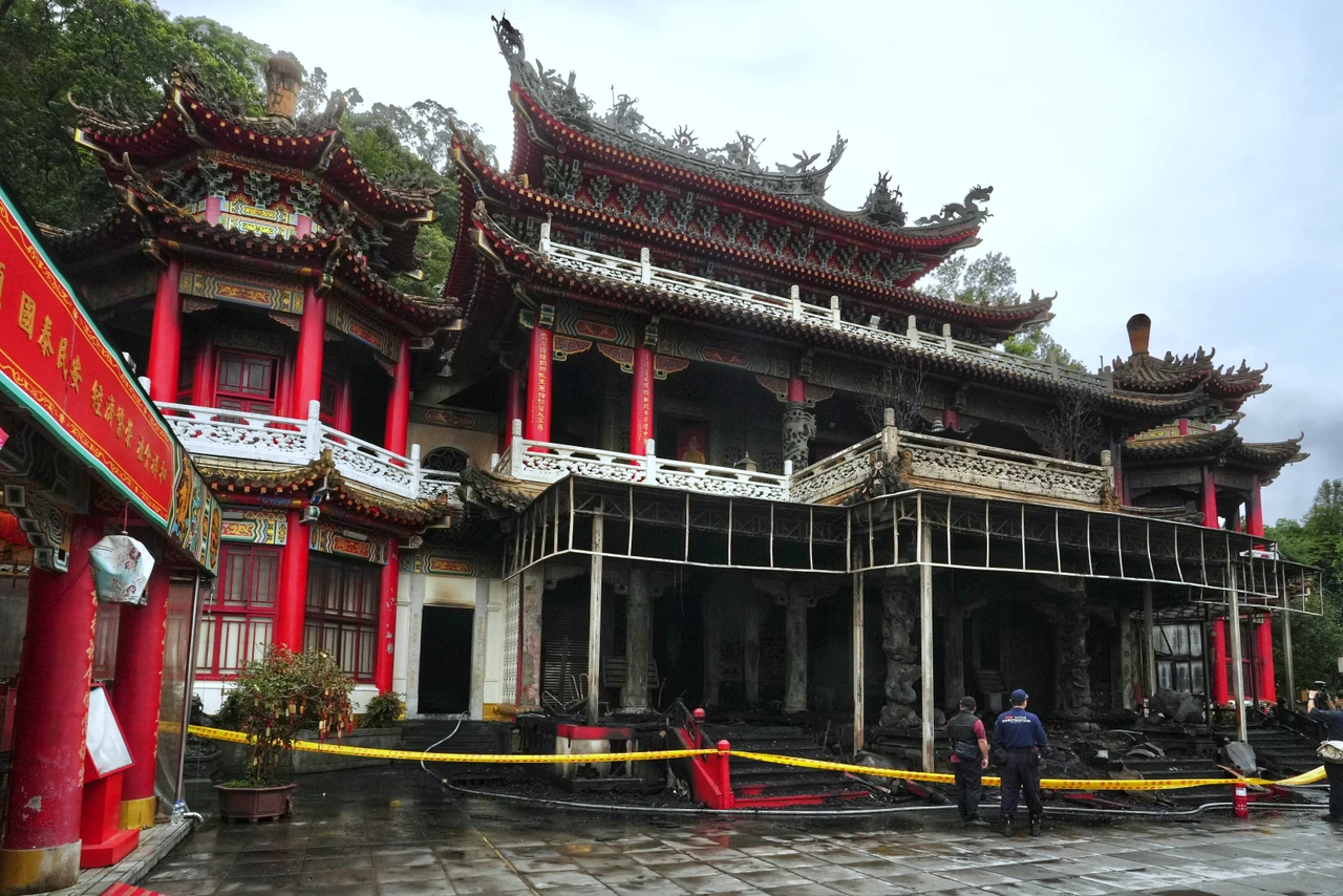 指南宮平息瘟疫到建宮百年！惡火燒毀60年凌霄寶殿　破解「情侶禁地」真相
