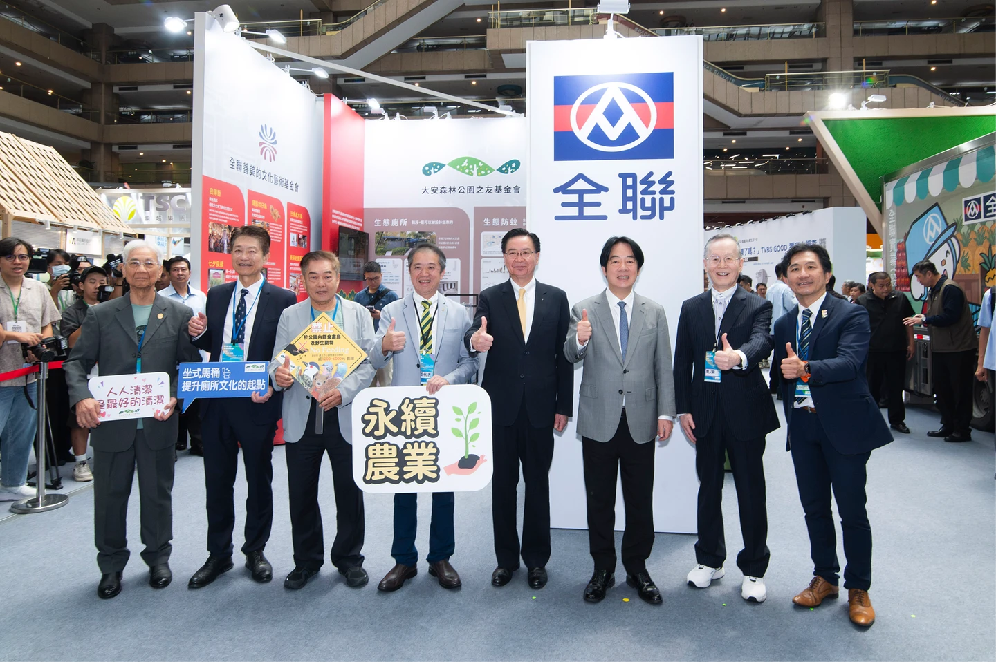 挺在地、入偏鄉！全聯行動超市車進世貿、六大農業宣言　永續行動獎奪1金5銀1銅