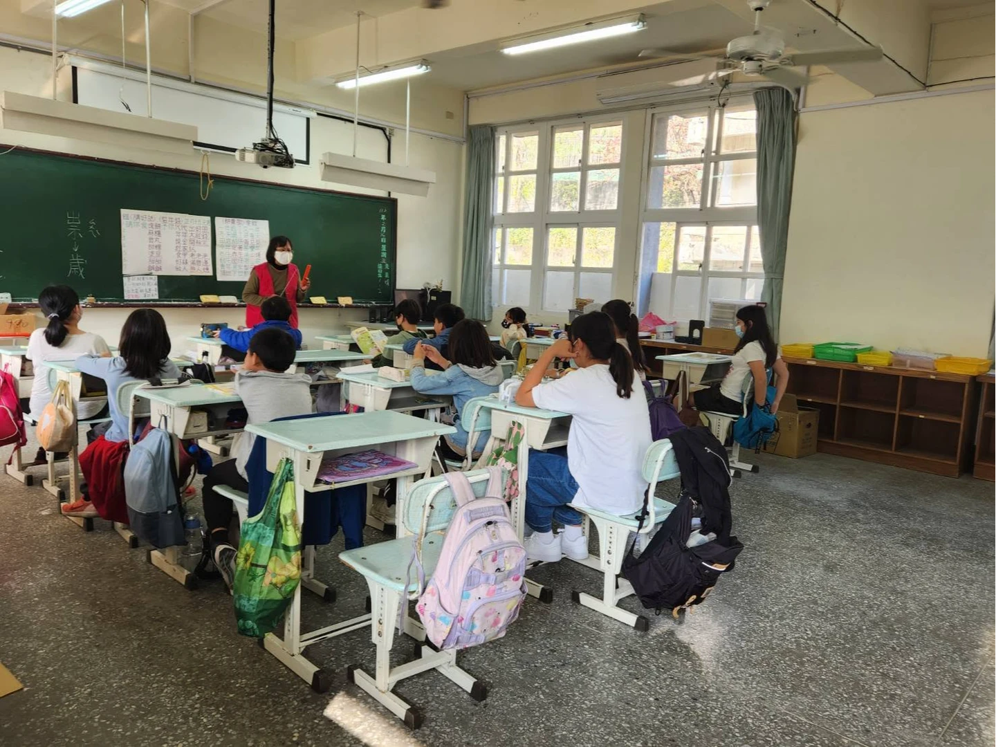 今開學日！高雄2校1幼兒園停課　雨彈連轟恐致土石鬆動