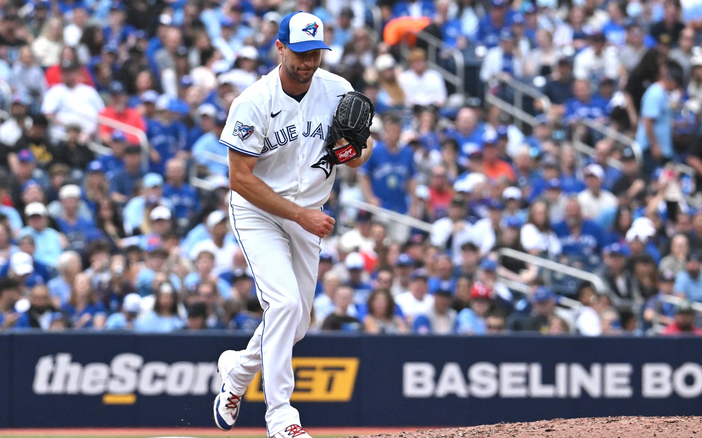 MLB｜「瘋狂麥斯」回來了！42歲薛哲逆齡狂飆10K再創生涯里程碑