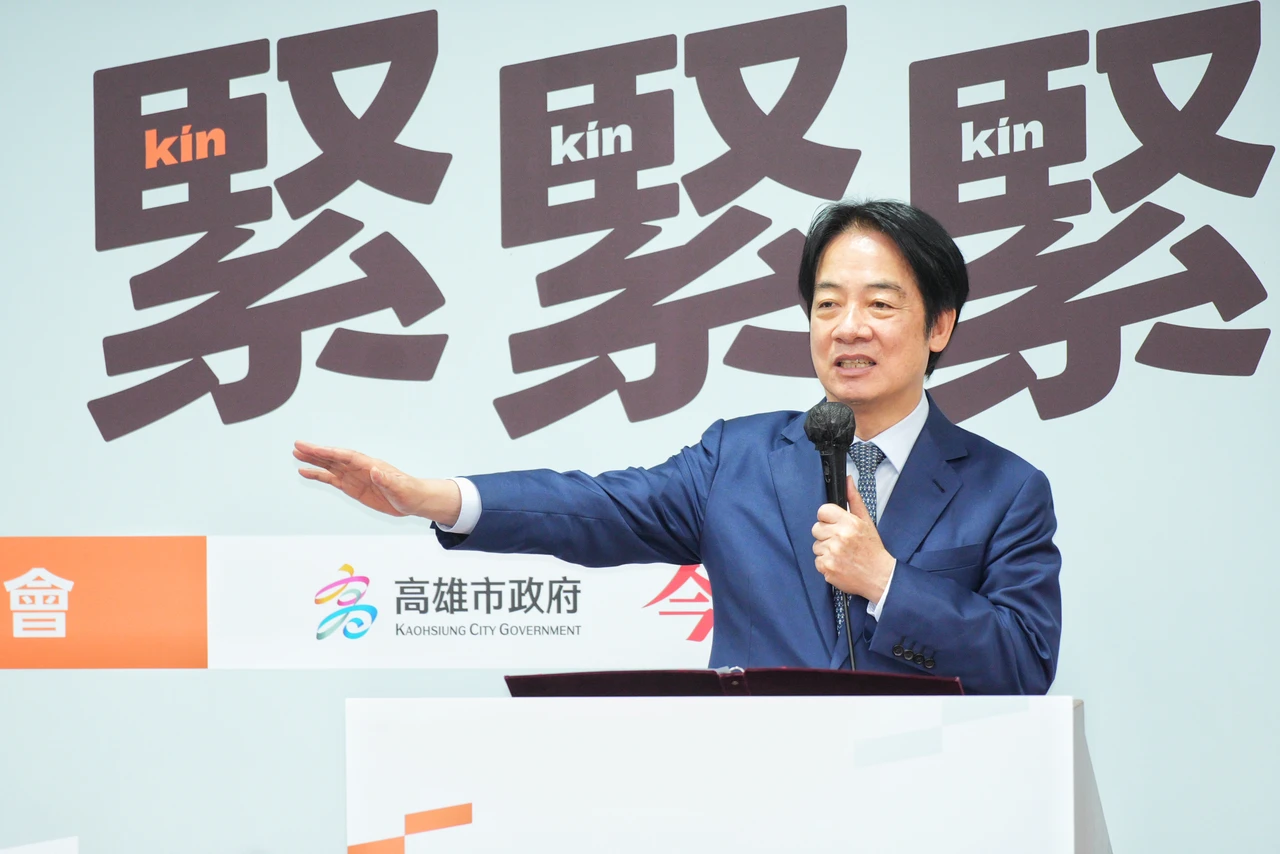 再提陳其邁卸任會有更大支麥克風！　賴清德笑：被我誇獎不容易