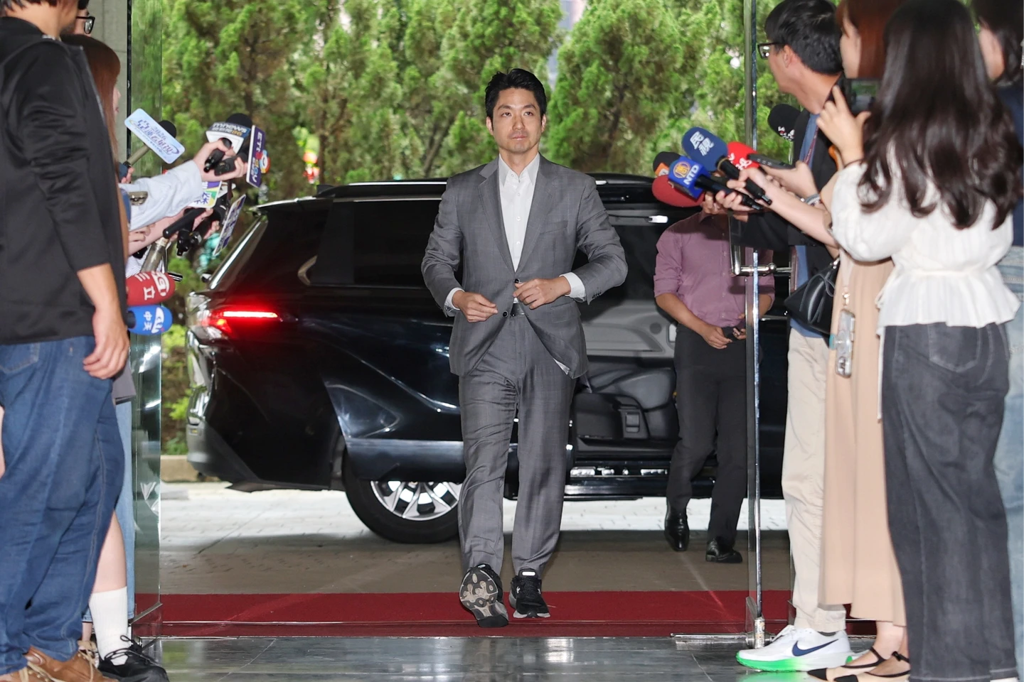 陳時中暗酸「面相難看」　蔣萬安：那我就多笑一些