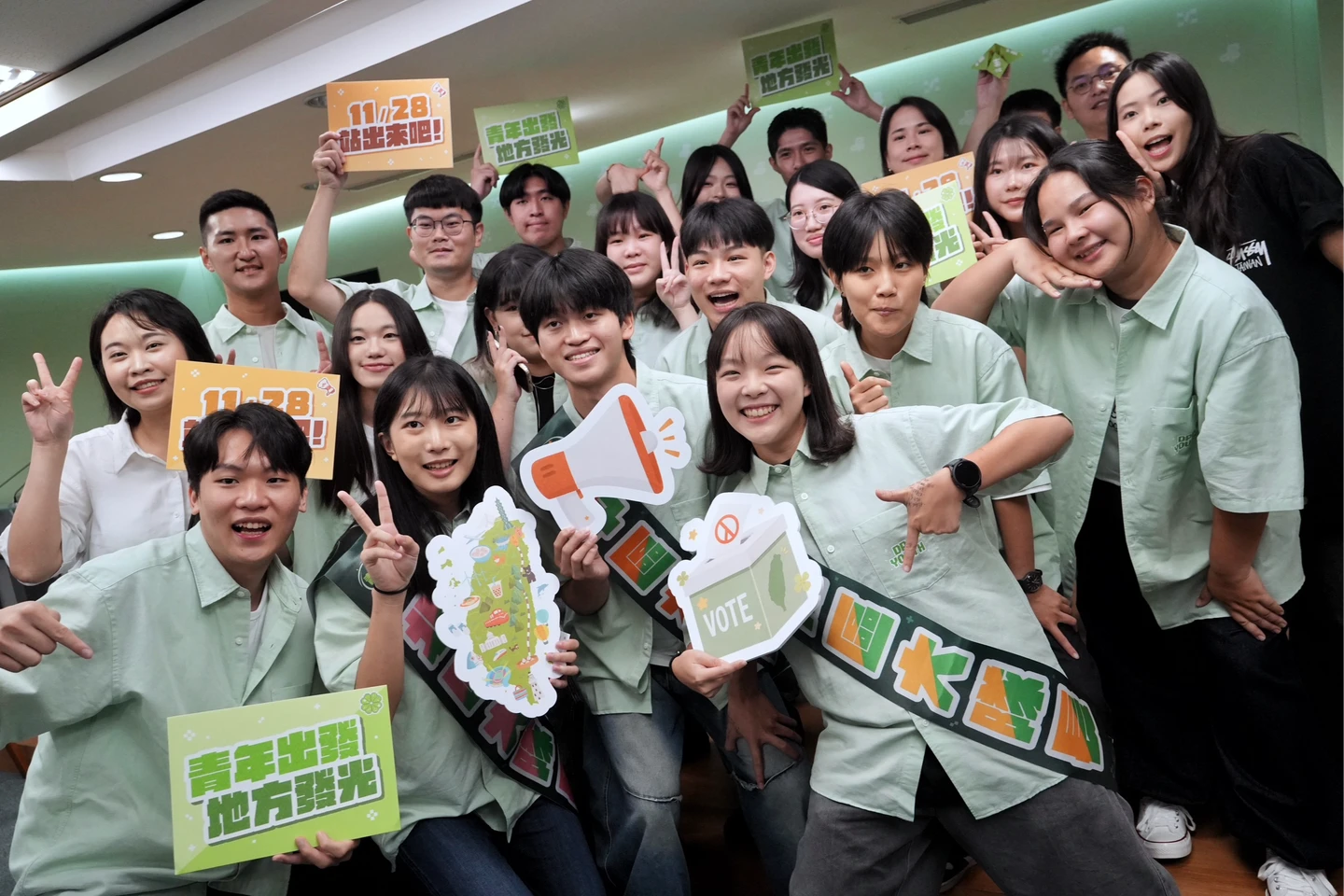 綠逾150名「青年輔選團」整軍好了！　周末前進高雄、苗栗助選