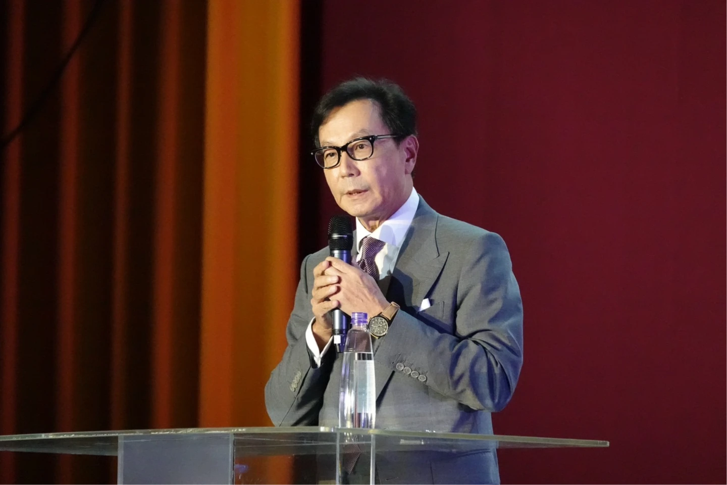 蔡明忠東海大學開學開講：最好的朋友是當年室友　曝AI時代生存5大心法