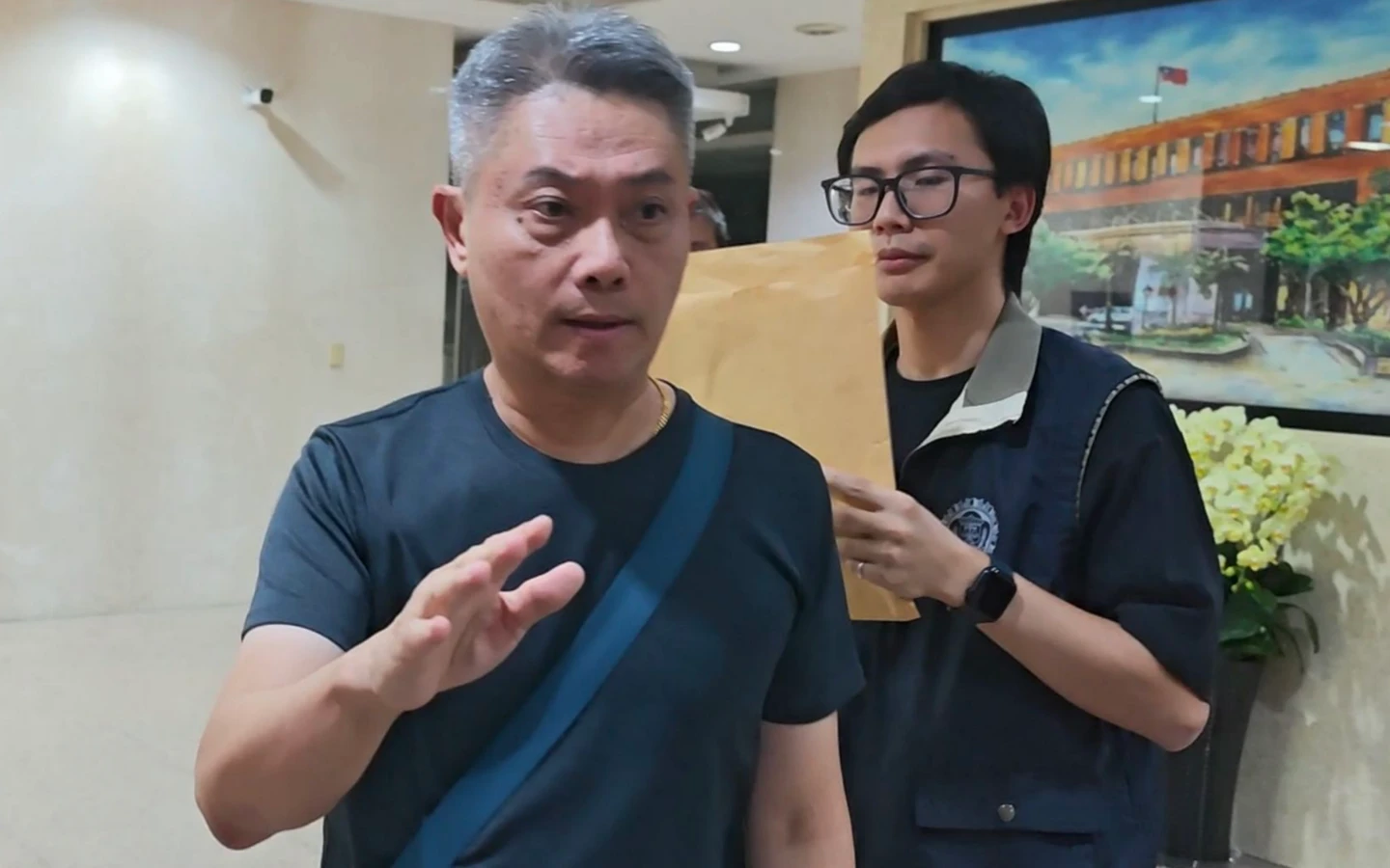 兆基創辦人李建成涉掏空14億！前董座李文詳涉配合作假帳　100萬交保　