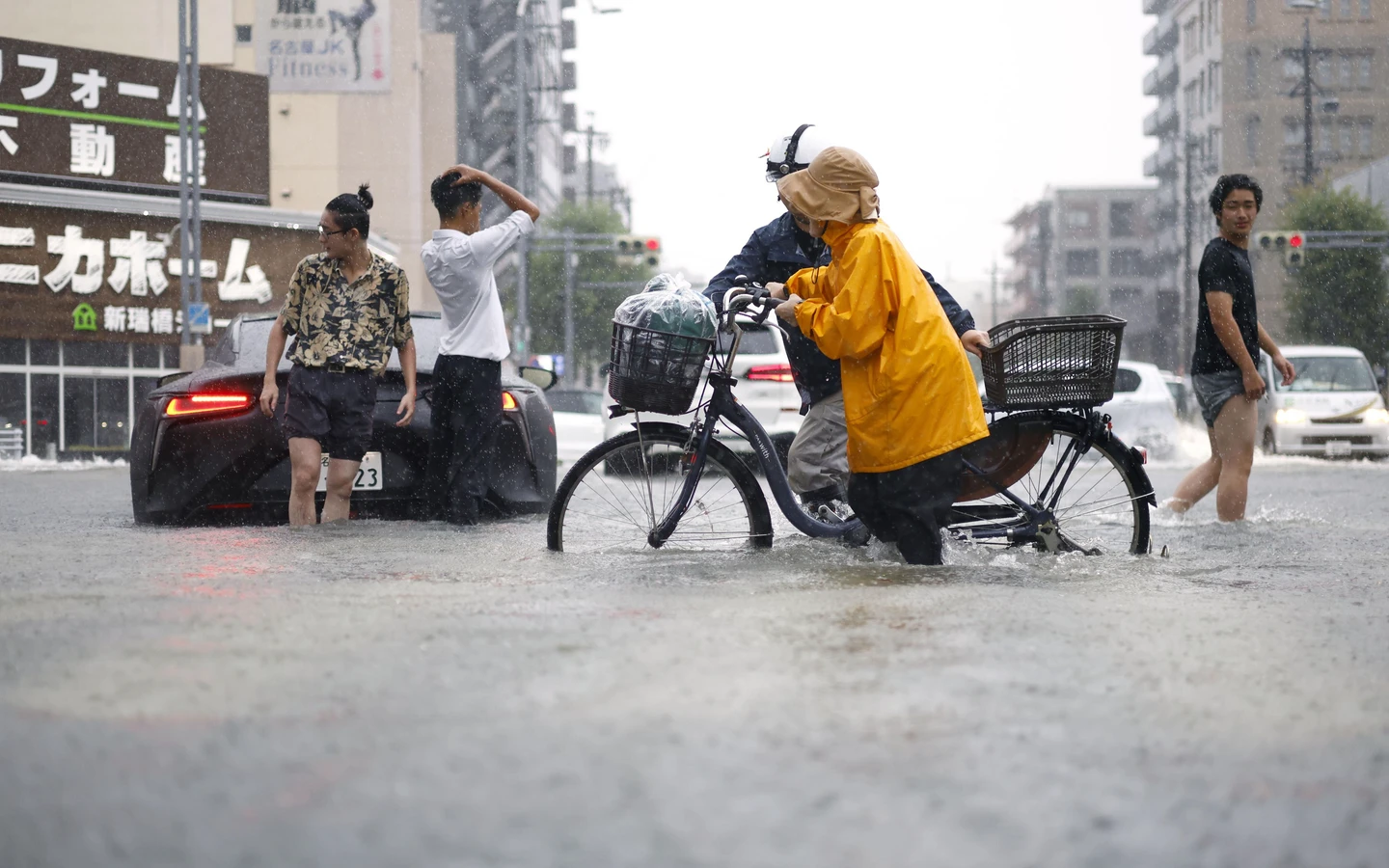 亞運｜名古屋暴雨釀淹水災情！數百位選手被迫撤離　市長掛保證：不影響賽事舉行