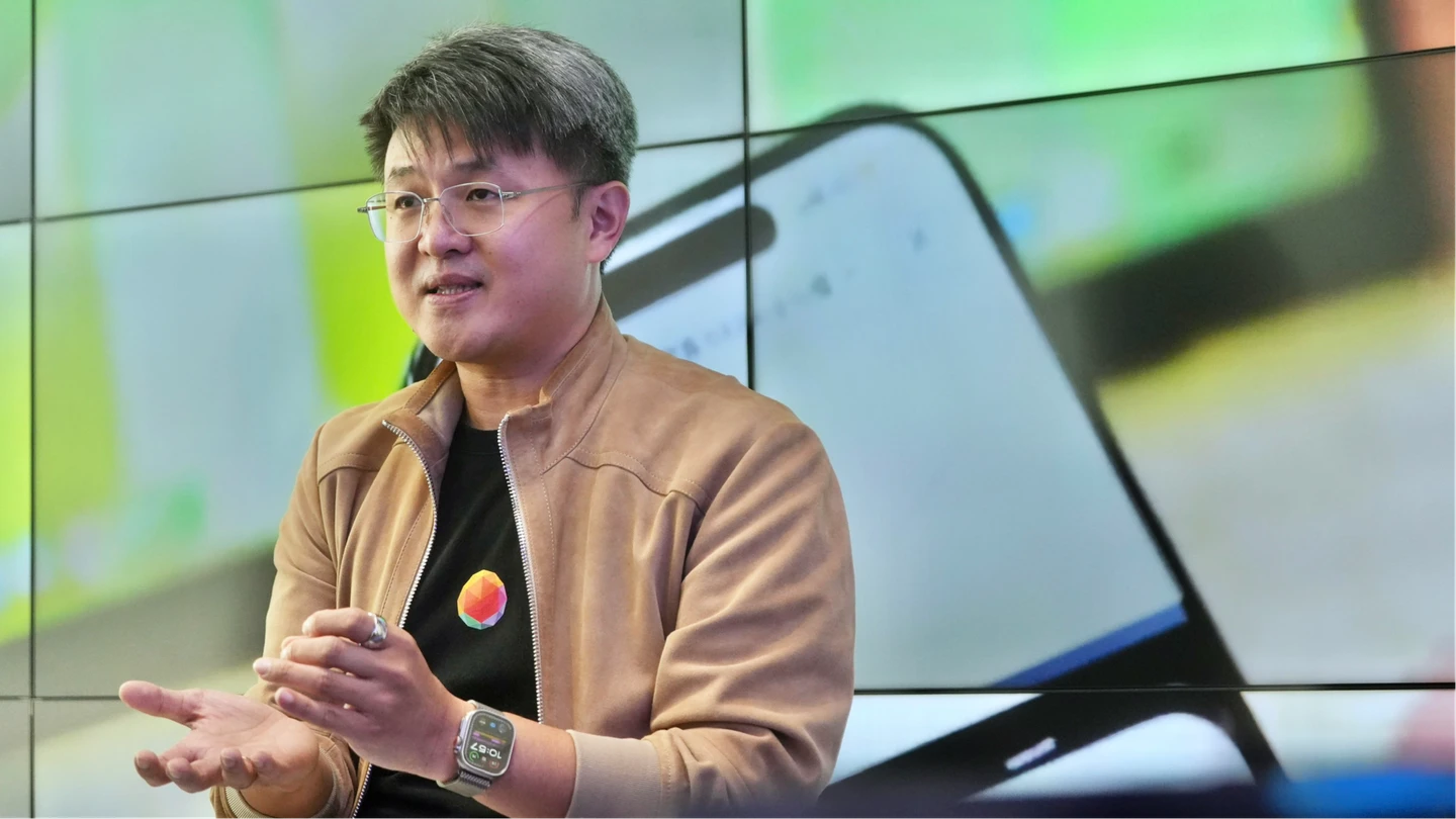 達人看iPhone Duo 1〡散熱板面積大三倍、液態冷卻及強調晶片散熱　都是為on-device AI will always stay做準備