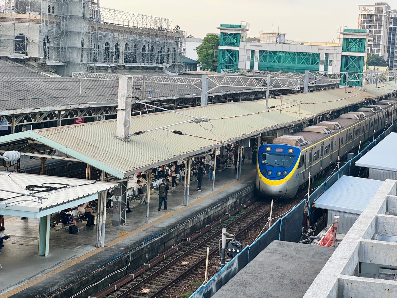 臺南新車站揭牌！陳世凱：10/18通車　鐵路地下化、舊站轉化「活古蹟」
