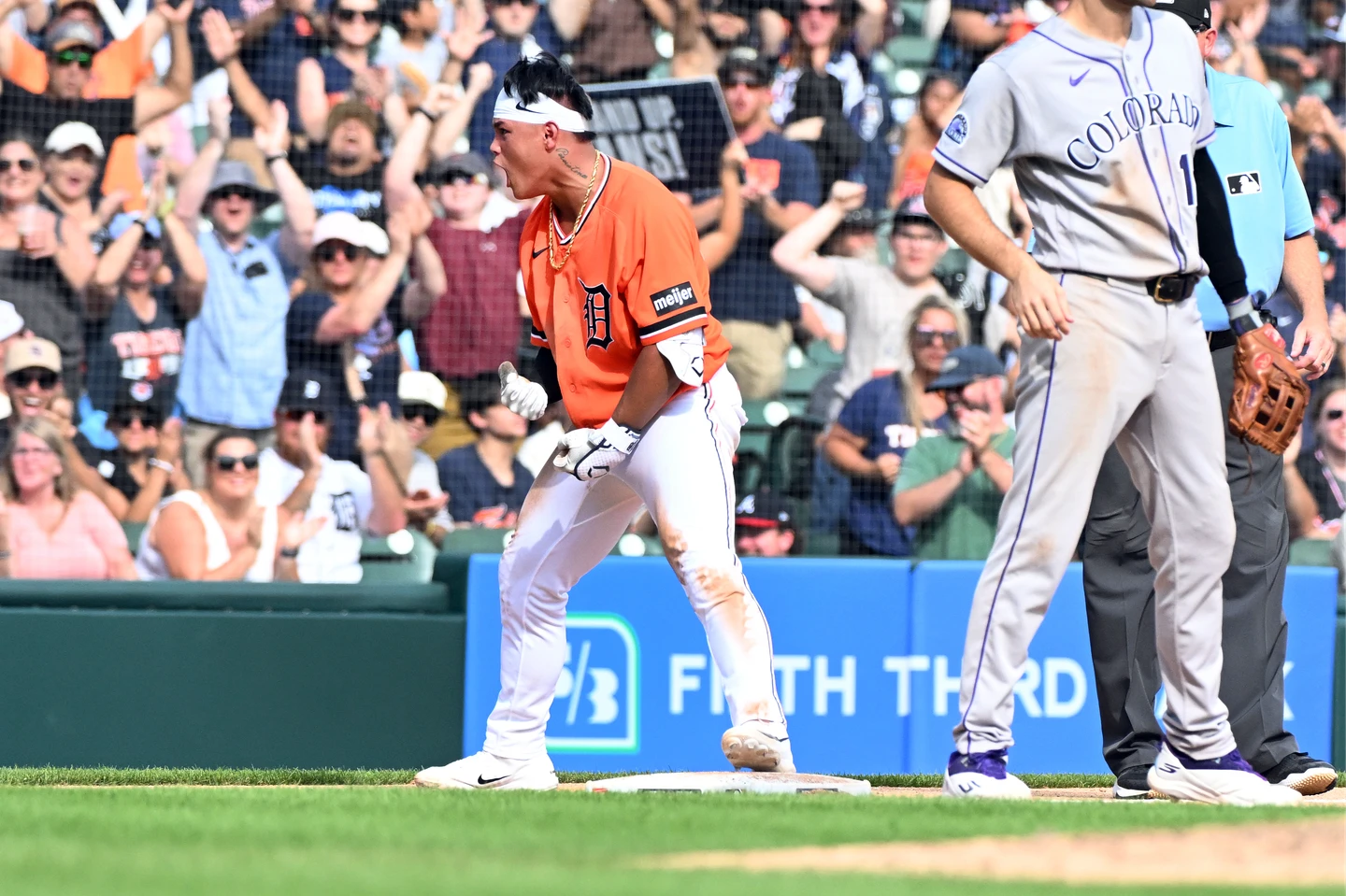 MLB｜李灝宇纏鬥12球敲三壘打振臂怒吼　單場3長打率老虎逆轉洛磯