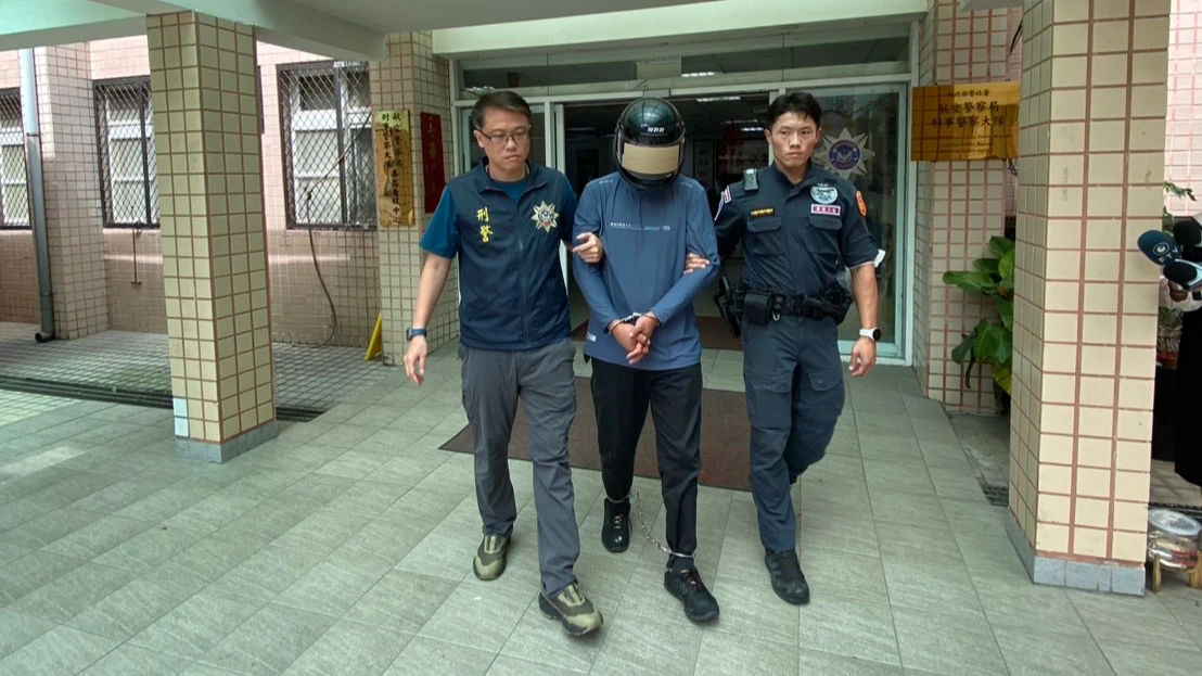桃機一航廈爆挾持！失控男刀抵實習生咬傷3警　檢方複訊聲押禁見