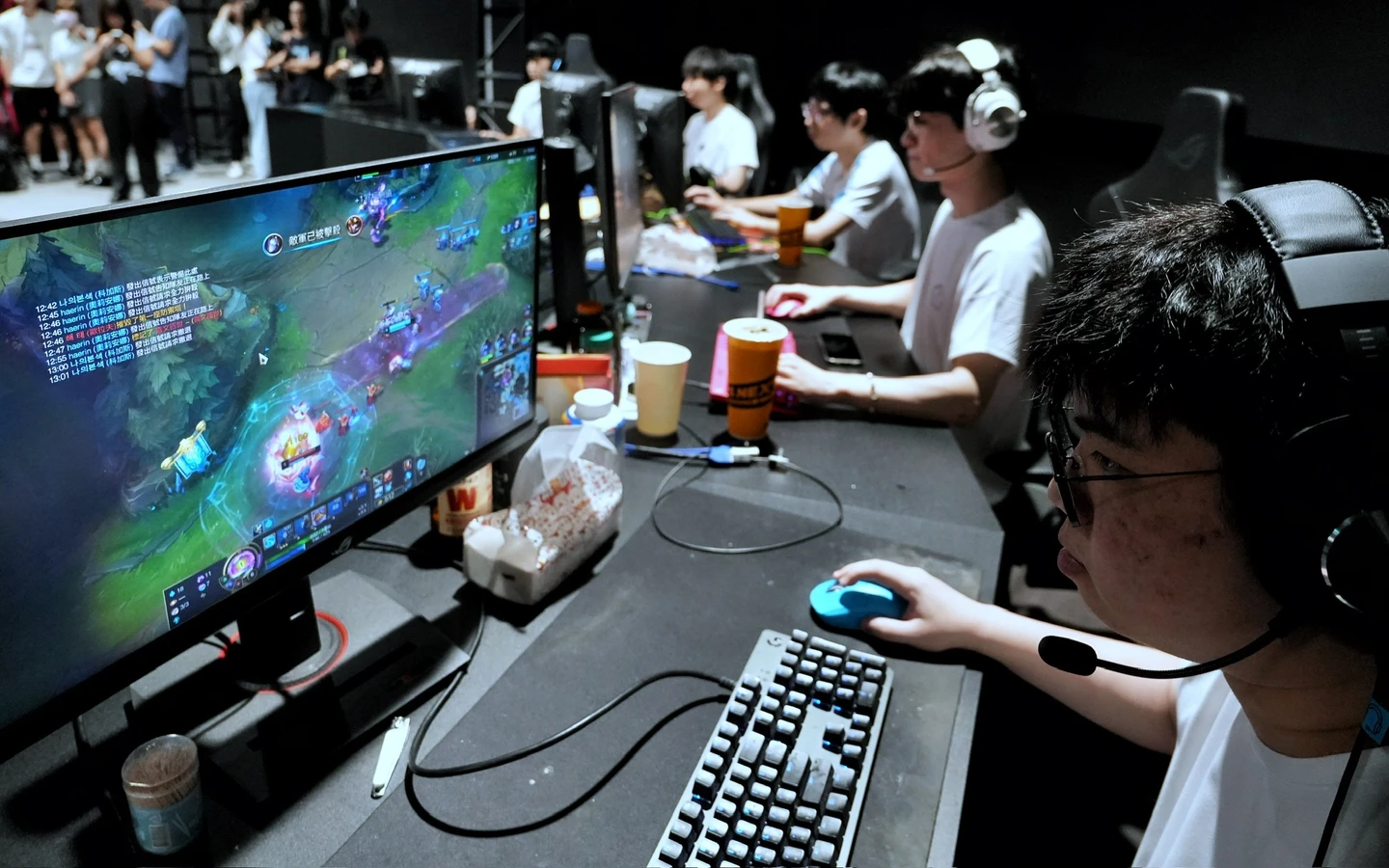 亞運｜英雄聯盟6戰將蓄勢待發！教練喊「坐二望一」　每日苦練逾12小時一習慣成日常
