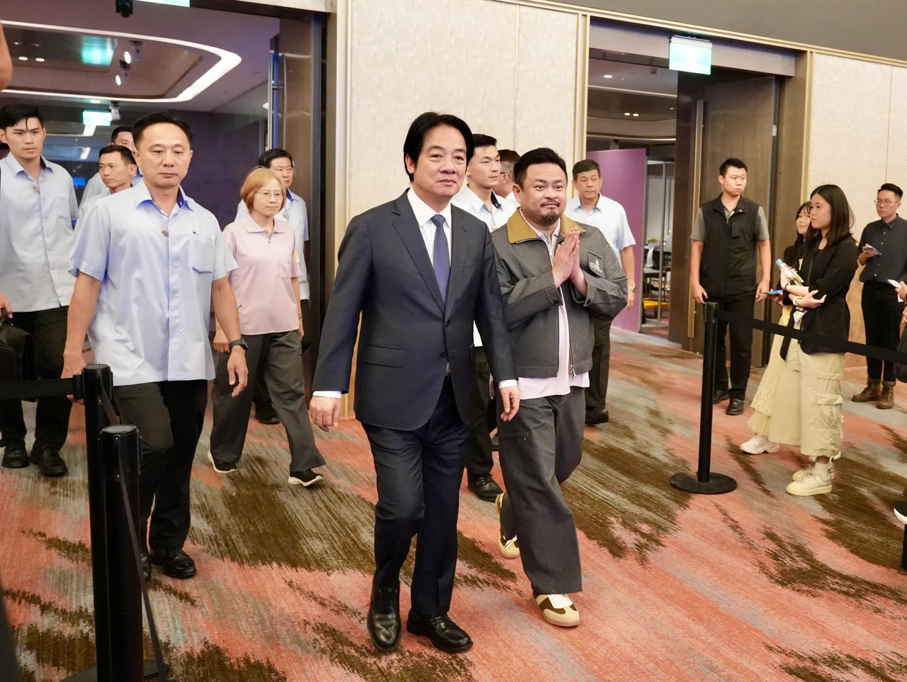 台中男拍片開槍點名賴清德！自稱憲兵退役　檢警登門拘提聲押