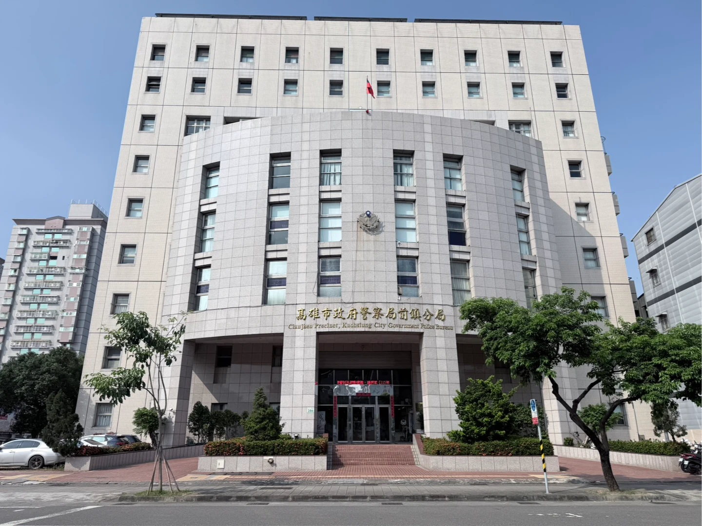警群組遭嗆「沒能力」！怒告同事求償百萬　慘遭所長出庭作證：上班看股票表現差