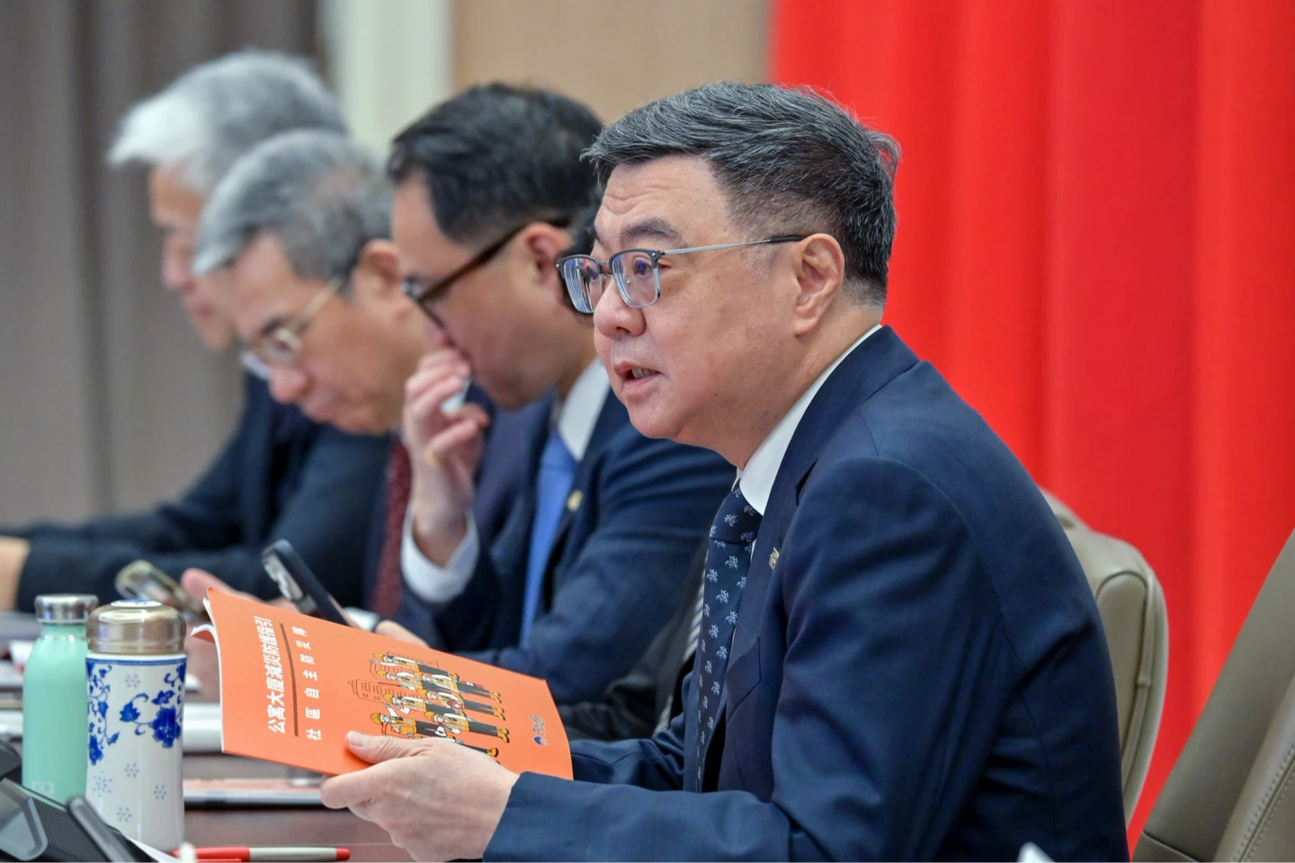 全社會韌性在路上！卓榮泰：「大橘書」優先發放全國社區管委會