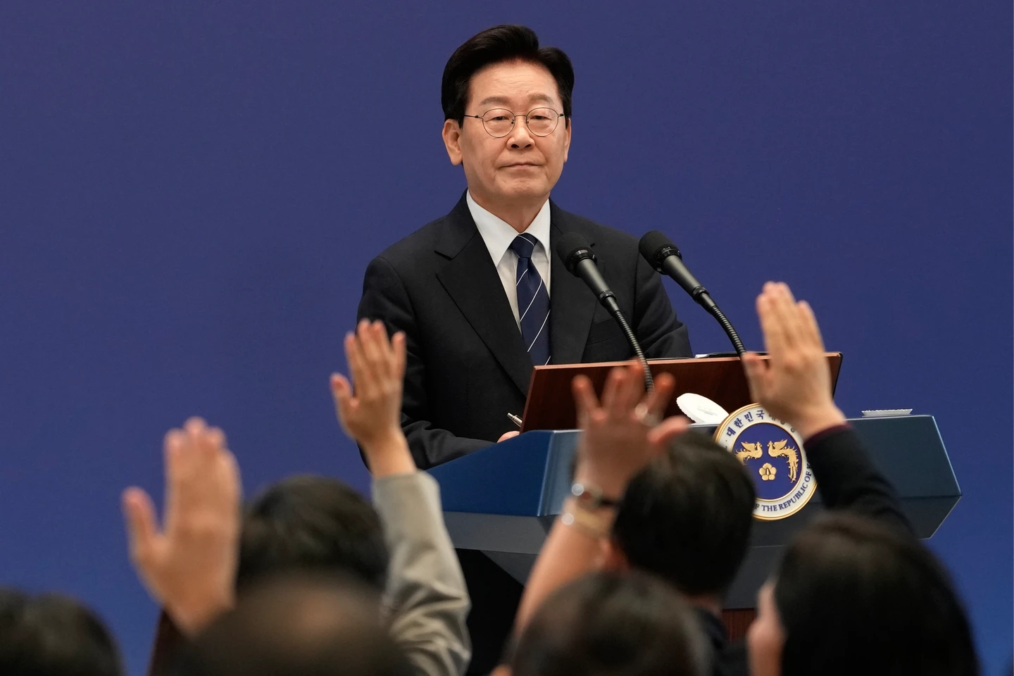 滿意度降至37%再創新低　李在明坦言能力不足、不會尋求修憲以連任