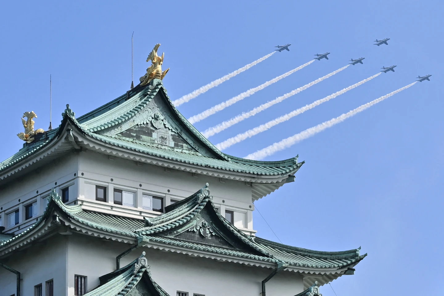 亞運今開幕！「藍色衝擊波」飛越名古屋　機隊天空畫愛心