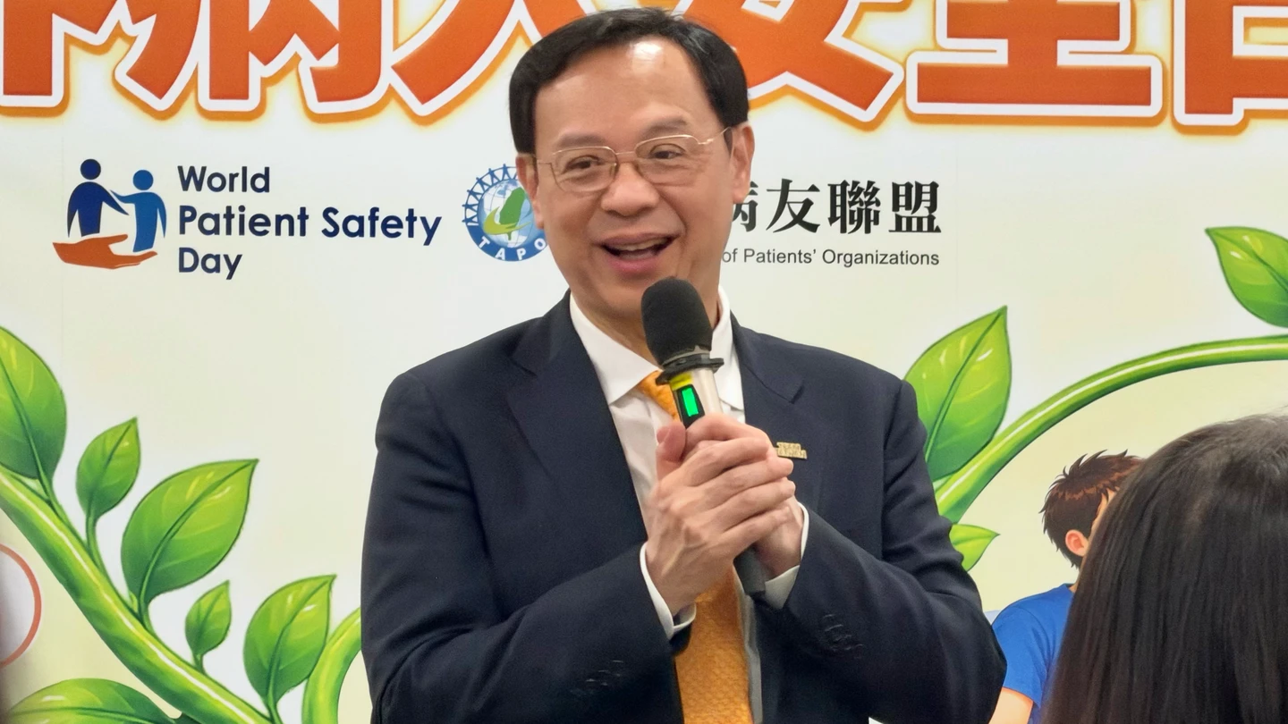 做病安不能沒有病人！石崇良繫橘領帶響應　籲健康行為改變