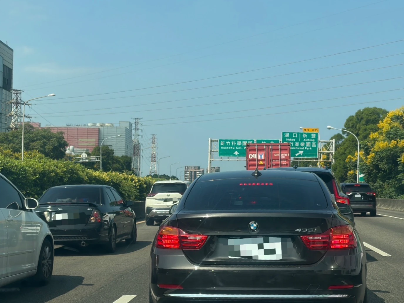 連假首日南下車潮湧　國1紫爆「時速僅16km」！下午9地雷路段出爐