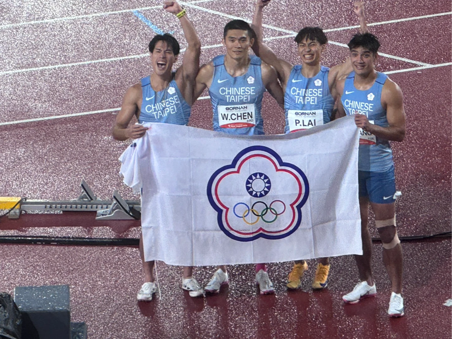 亞運｜狂賀！男子4X100接力破全國紀錄摘銀　田徑單日進帳1銀1銅