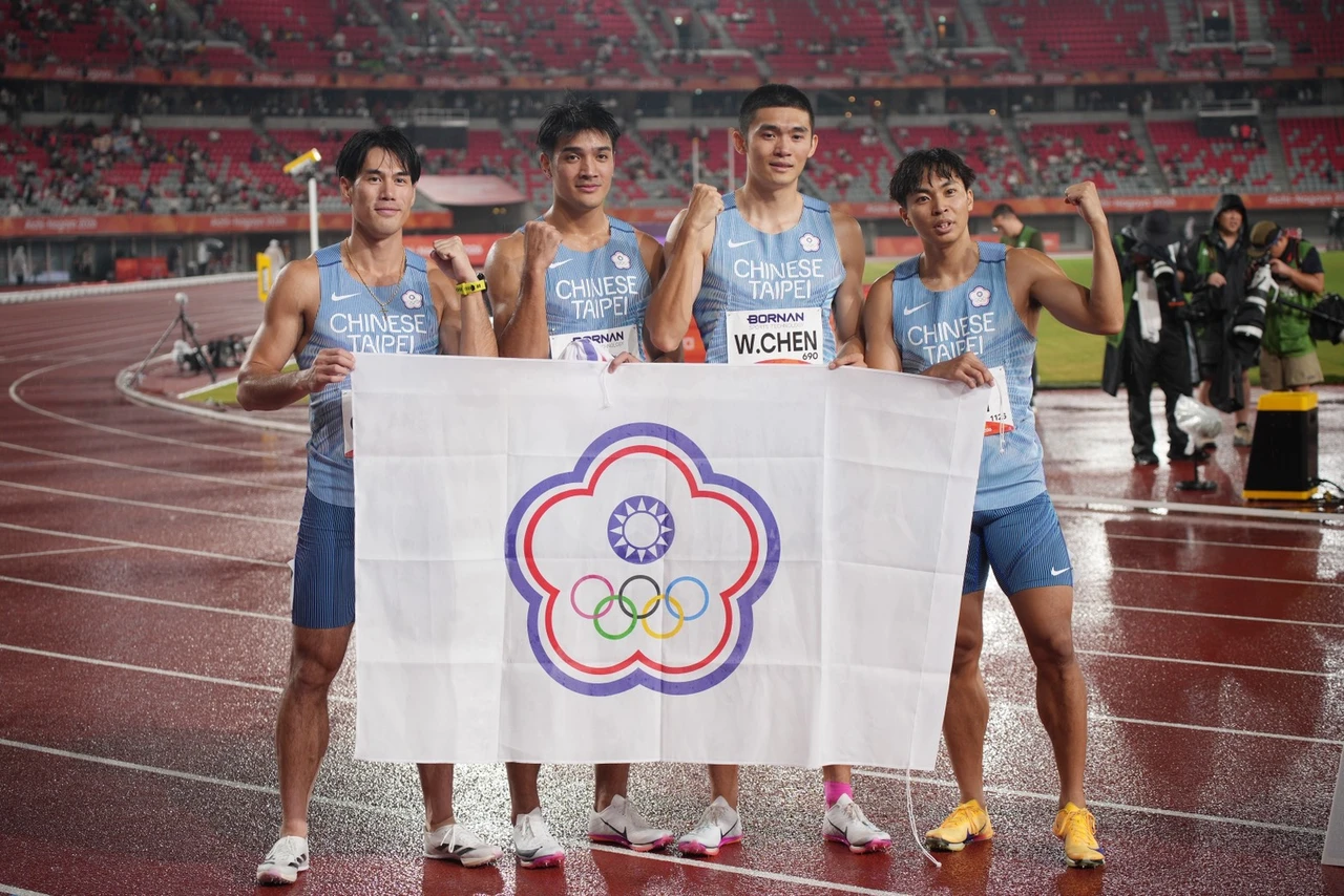 亞運｜狂賀！男子4X100接力破全國紀錄摘銀　田徑單日進帳1銀1銅