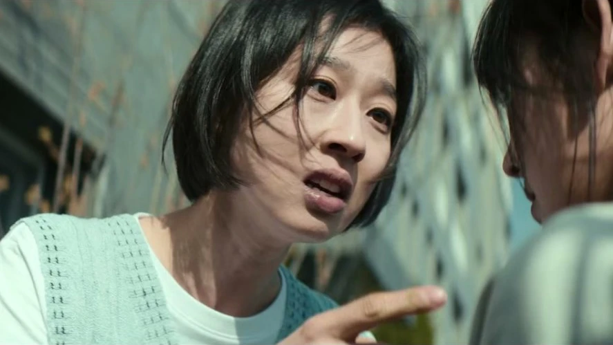 教師逃亡潮席捲校園！學生錄音用AI生成投訴信　前輩揭濫訴與薪資困境