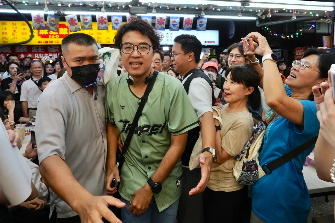 北檢證實！沈伯洋遭境外勢力跟監　他無奈：抹黑的藍民代、網紅同一群