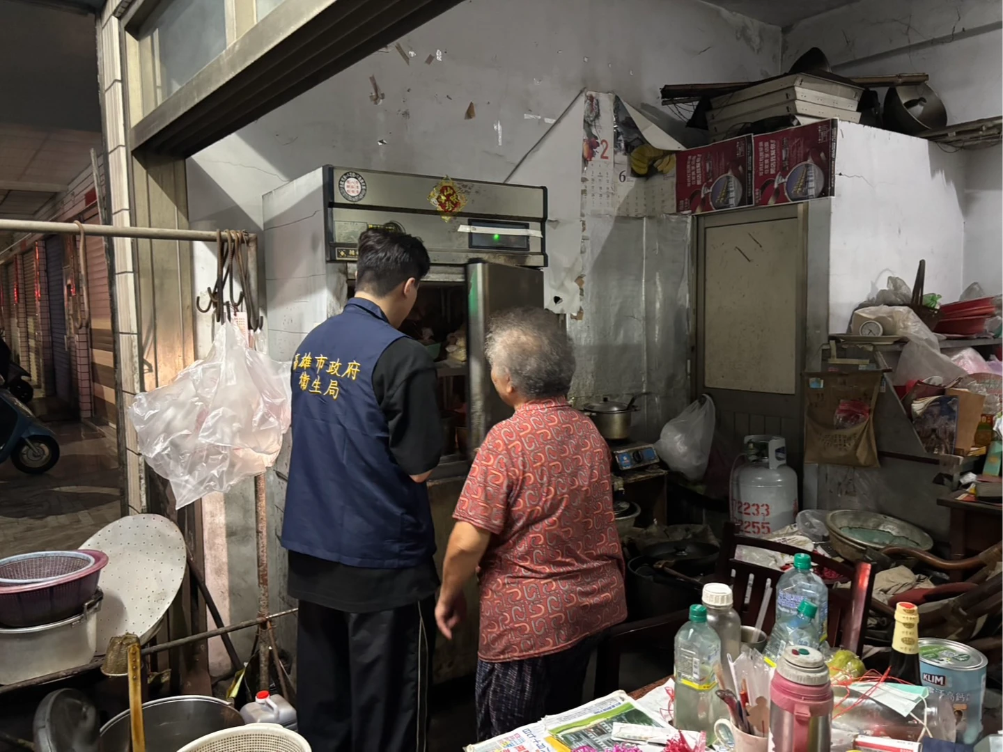 高雄爆紅15元碗粿老店被爆環境髒亂！衛生局揪多項缺失　8旬老夫婦無奈不做了