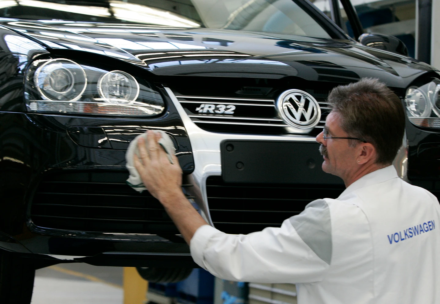 Golf、Tiguan、奧迪、SKODA全中鏢！一顆螺栓釀禍　福斯全球召回400萬輛