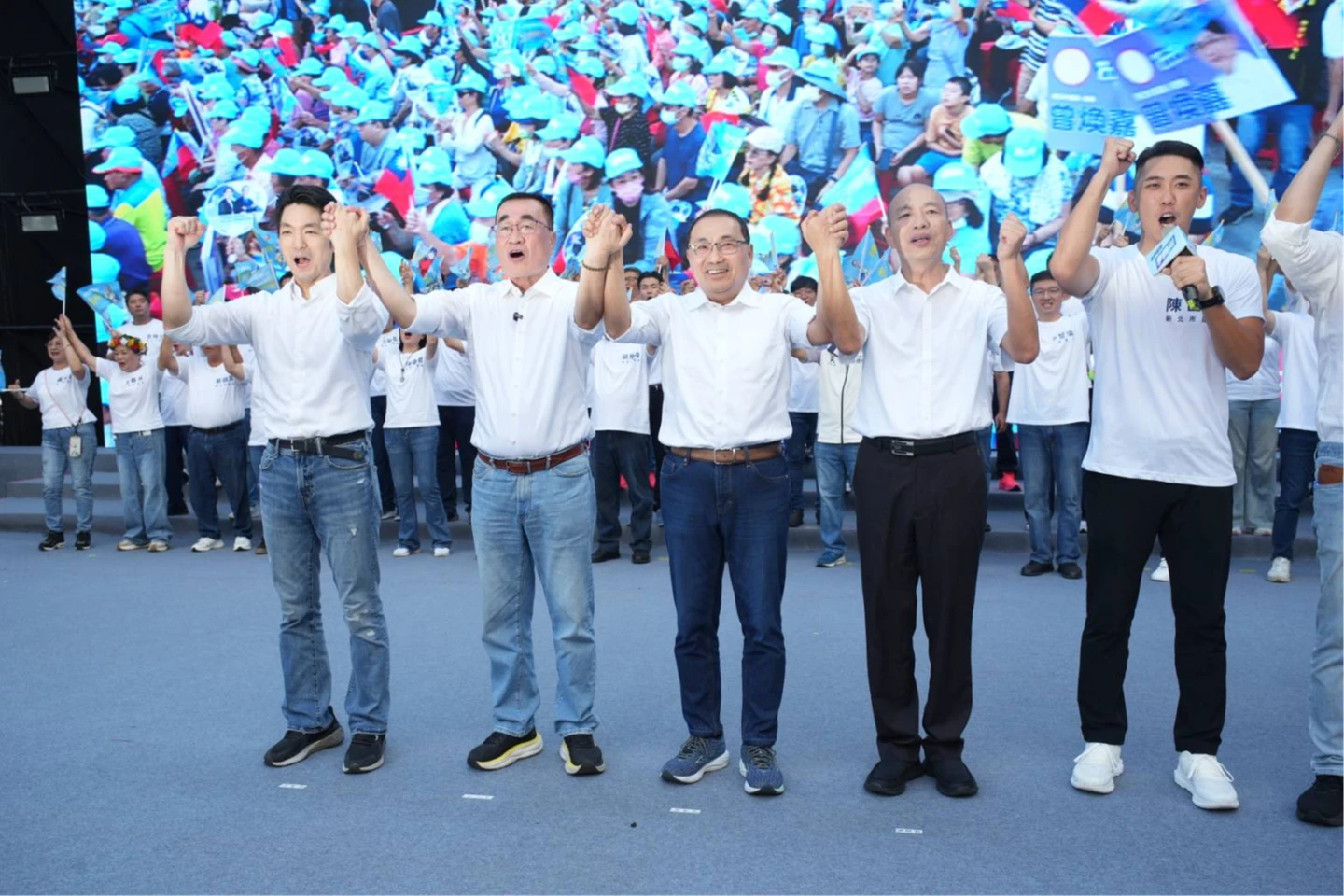 韓國瑜自詡「新北囝仔」站台！盛讚李四川政壇第一名　喊話讓苦幹公僕完全執政