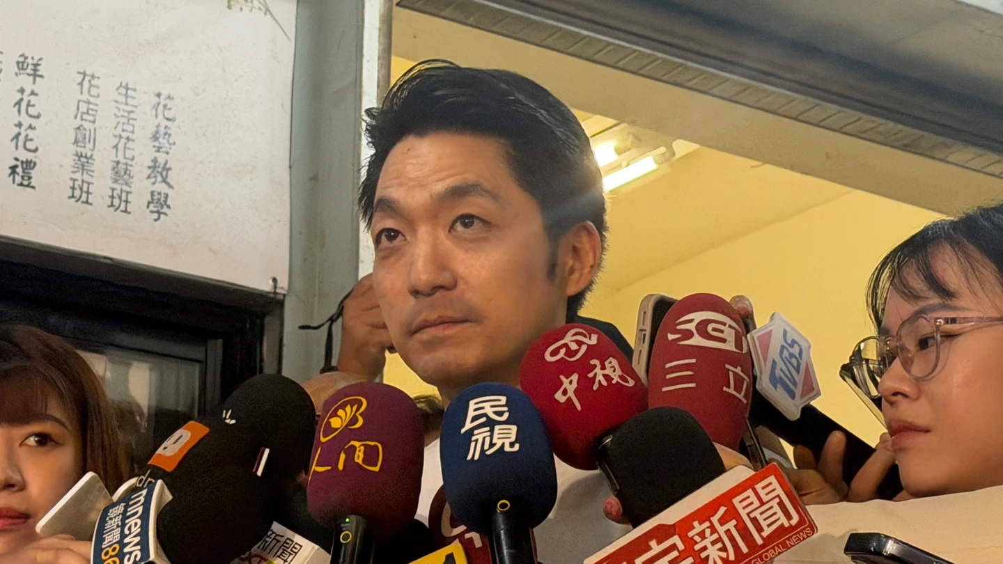 沈伯洋提青年宅、婚育宅！蔣萬安諷：市政很複雜不是靠背的就可以