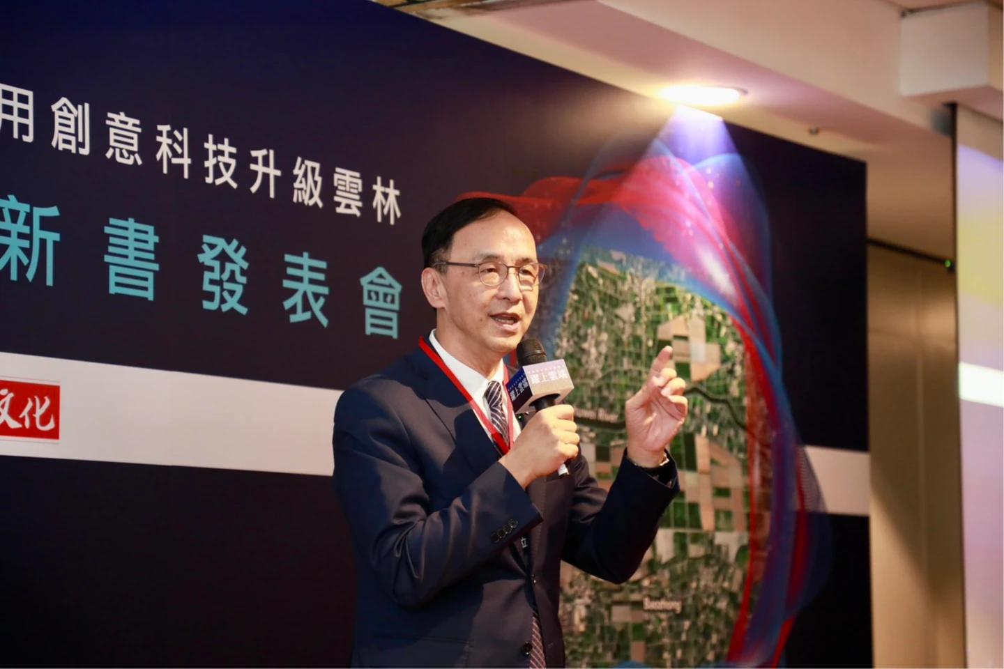 蔣萬安民調大輸沈伯洋17％！朱立倫：沈默螺旋效應偏誤很大