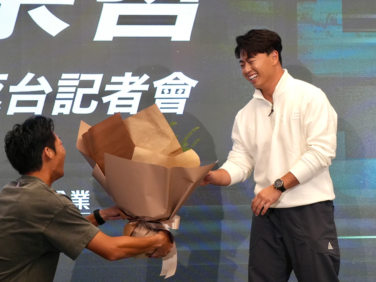 MLB｜迷上網球！鄭宗哲意外與「夜市球王」曾俊欣變跨界好友